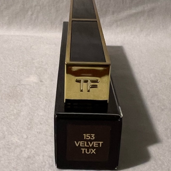 💋NIB💋 TOM FORD  Velvet Tux Slim Lip Color Shine 💋 - Picture 8 of 11